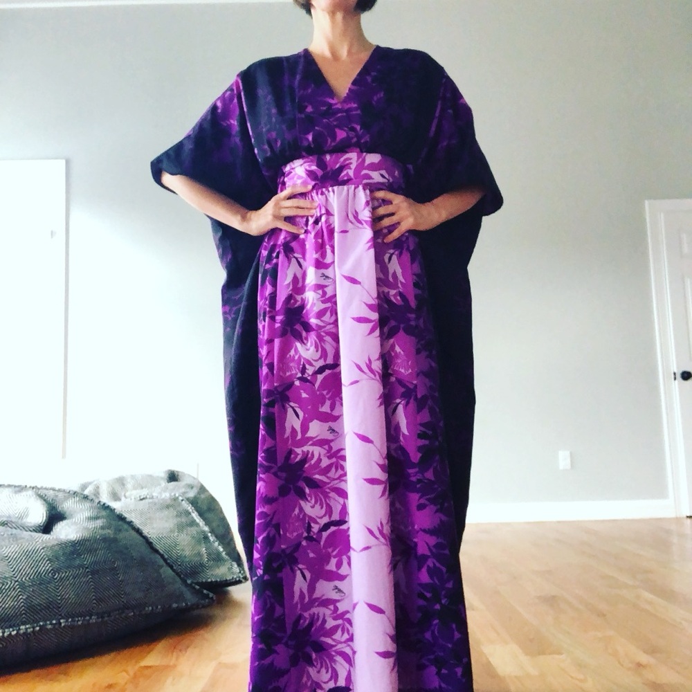 Vintage Hawaiian Purple Floral Kimono Dress
